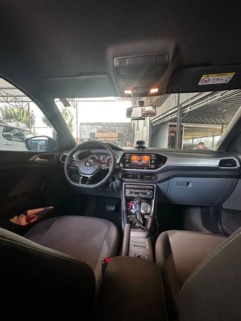 Volkswagen T-Cross, vista do interior
