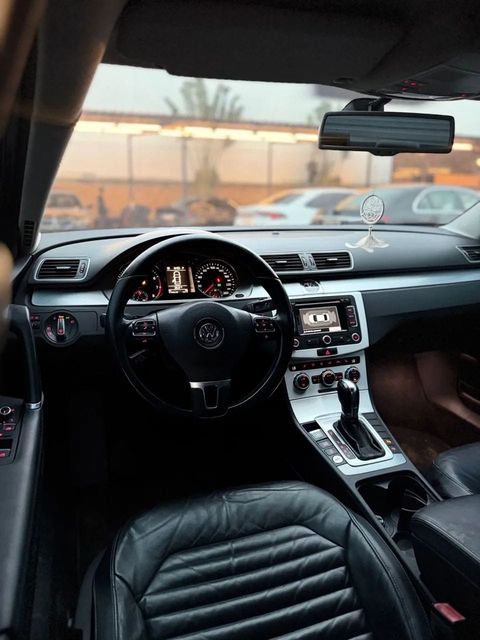 Volkswagen Passat, vista do interior (foto 14 de 17)