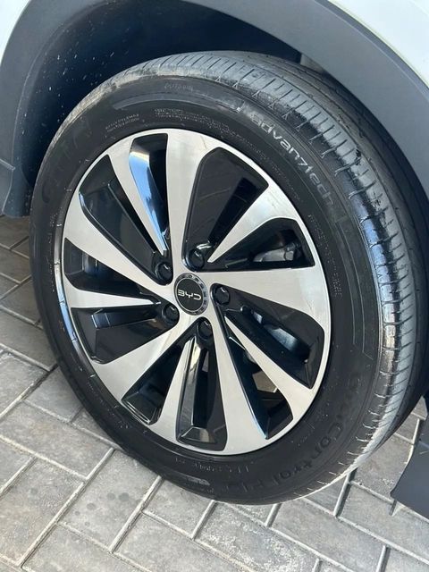 BYD Song Plus, roda e pneu