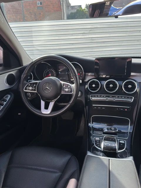Mercedes-Benz C 180, painel e volante (foto 14 de 17)