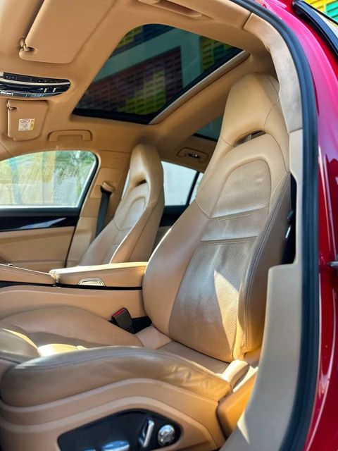 Porsche Panamera, bancos dianteiros (foto 10 de 20)