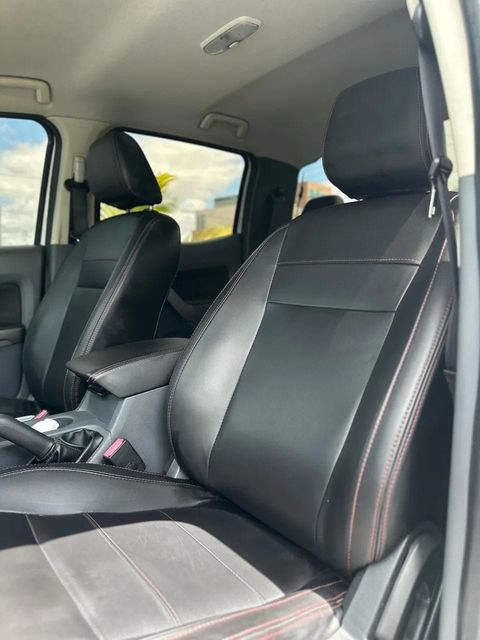 Ford Ranger, bancos dianteiros