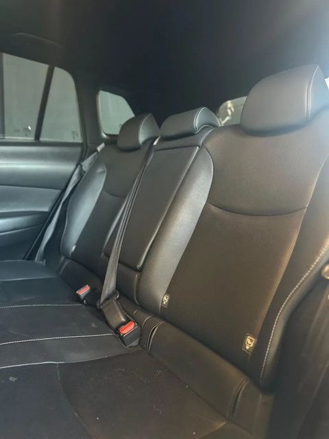 Toyota Corolla Cross, bancos traseiros