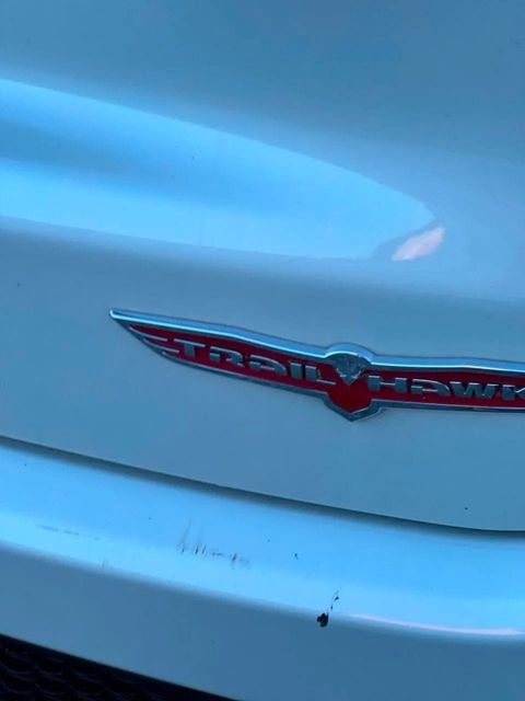 Jeep Compass, emblema (foto 17 de 17)